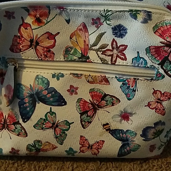 Purses - Picture 3 of 7